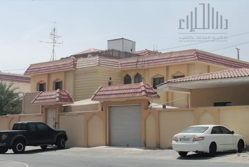 Villa For Sale in Al-Azizia